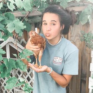 Meet your Posher, Carley